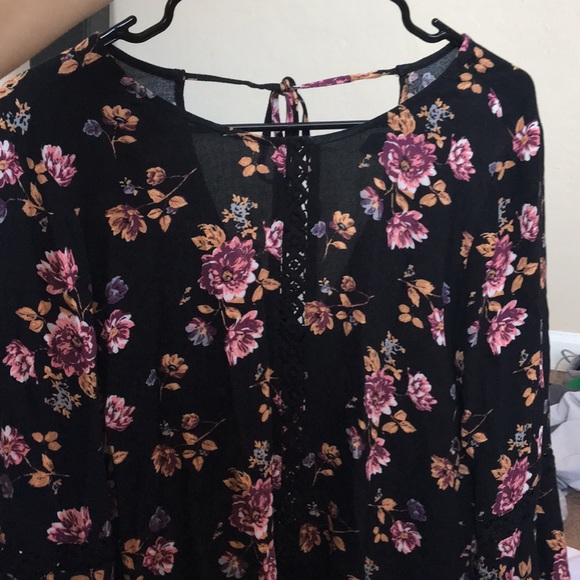 Floral Forever 21 Blouse - Picture 7 of 8